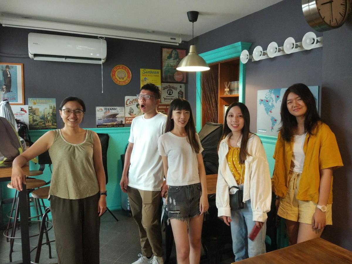 Mydeer Backpacker Hostel Tainan Bagian luar foto