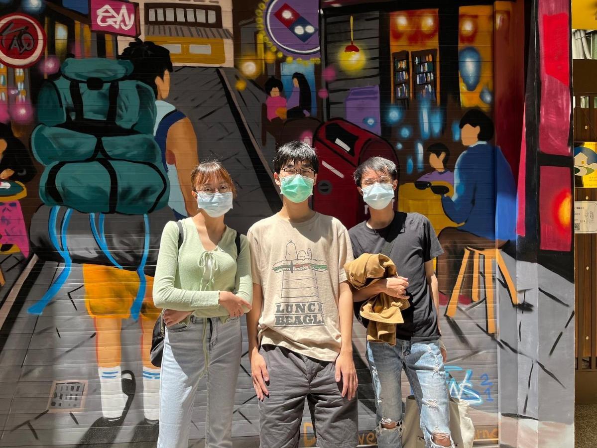 Mydeer Backpacker Hostel Tainan Bagian luar foto