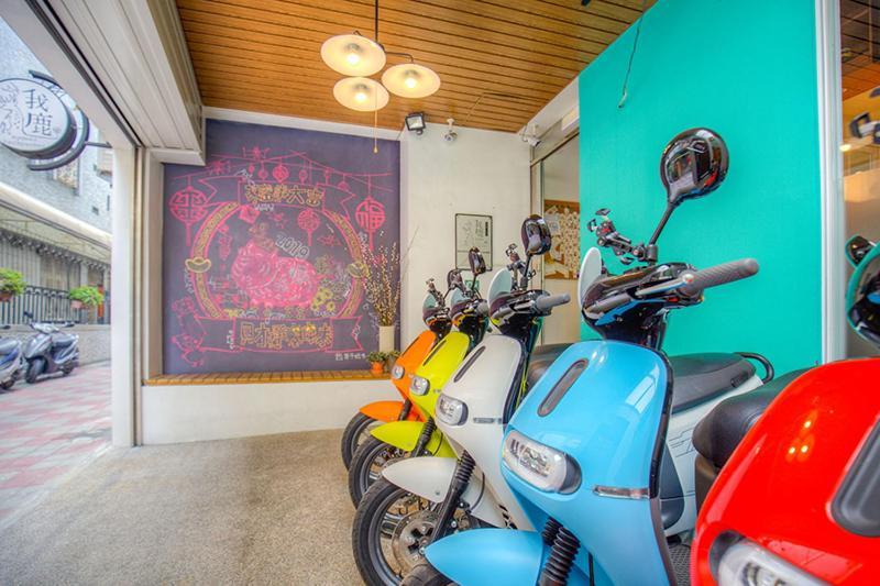 Mydeer Backpacker Hostel Tainan Bagian luar foto