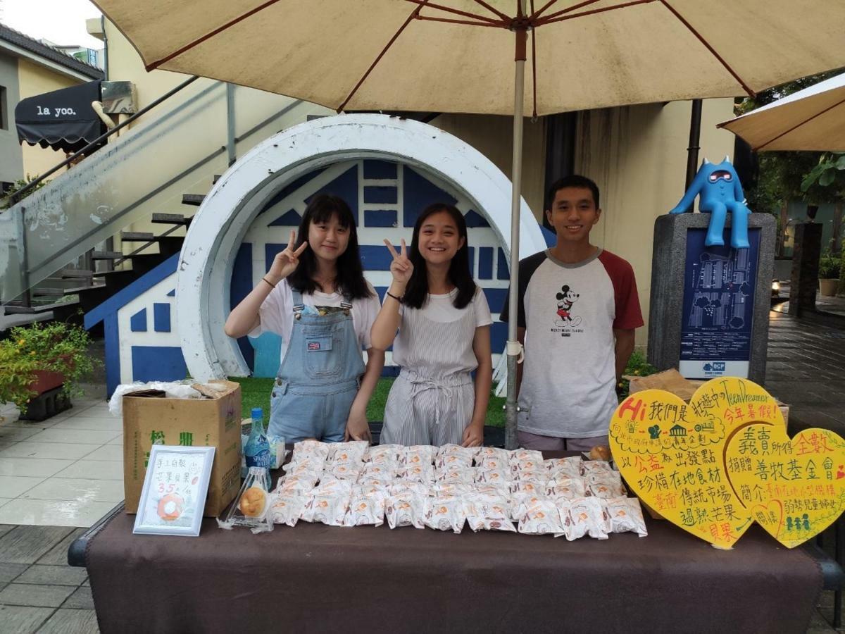 Mydeer Backpacker Hostel Tainan Bagian luar foto
